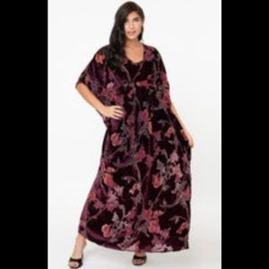 NET Unique Vintage Wine & Floral Devore Velvet Caftan Dress - Plus- One Size